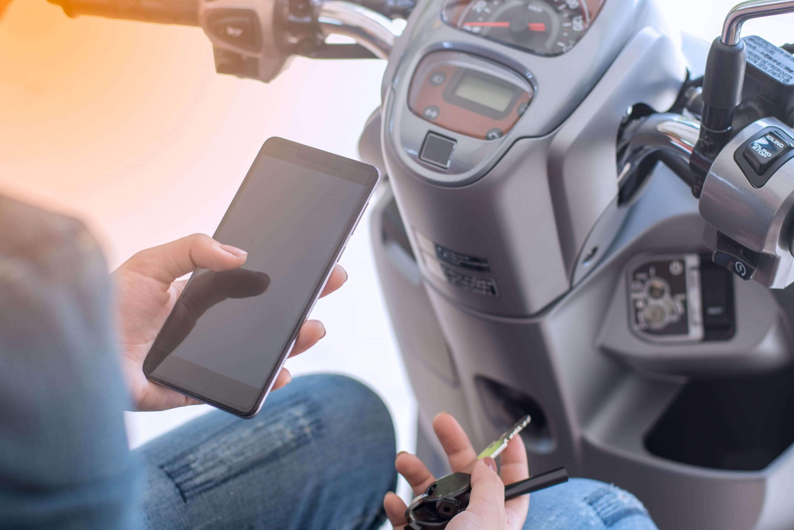 Intip Cara Memanaskan Motor Matic Berikut Agar Motor Kamu Awet!